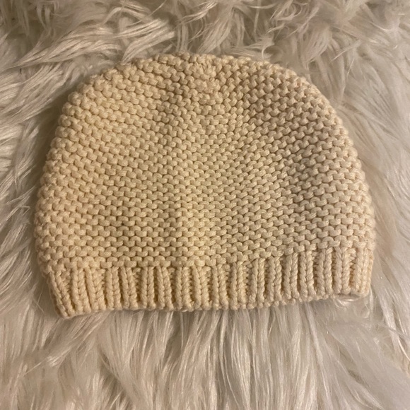 Baby gap soft knit hats bundle - Picture 2 of 9